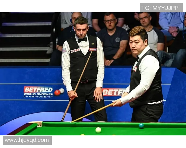 斯诺克精彩对决颜丙涛挑战塞尔比直播盛况全程回顾